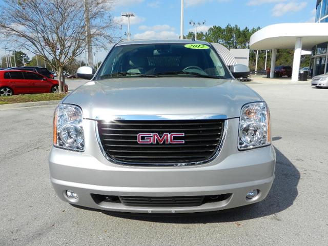 GMC Yukon 2012 photo 1