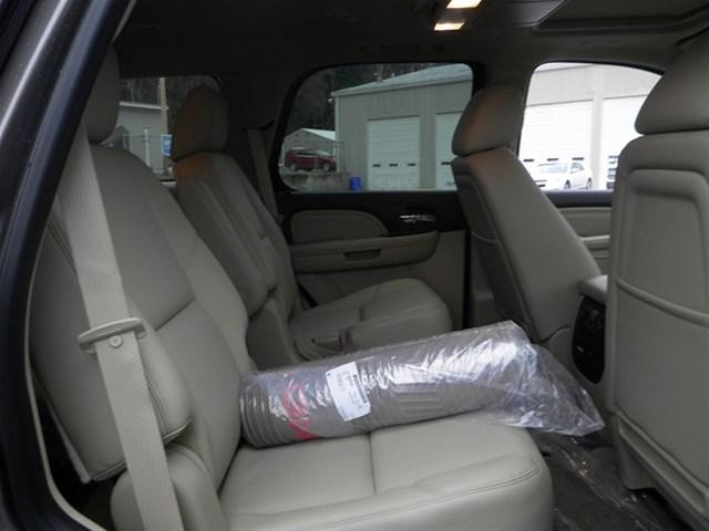 GMC Yukon 2012 photo 3