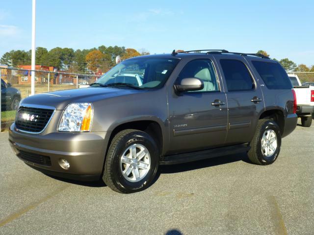 GMC Yukon LX Wagon 4D Unspecified