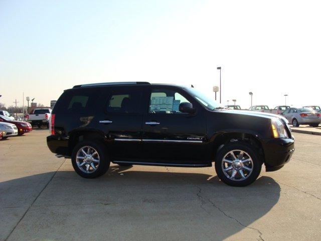 GMC Yukon 2012 photo 5