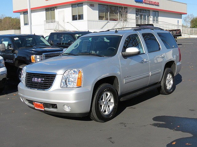 GMC Yukon LX Wagon 4D Unspecified