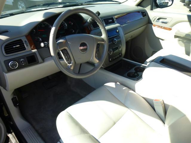 GMC Yukon 2012 photo 5