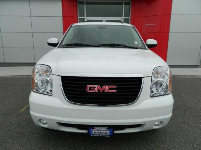 GMC Yukon 2012 photo 4