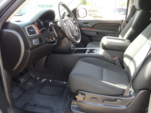 GMC Yukon 2012 photo 3