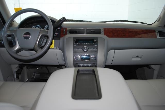 GMC Yukon 2012 photo 5