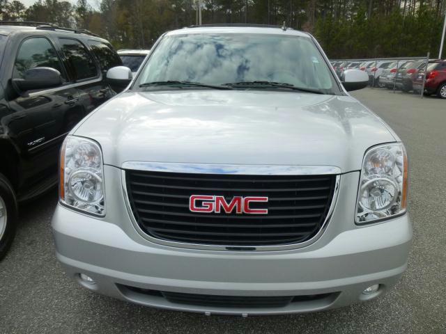 GMC Yukon 2012 photo 5