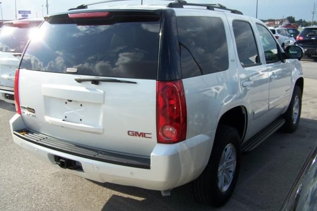 GMC Yukon 2012 photo 4