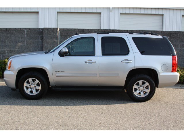 GMC Yukon 2012 photo 3