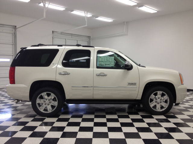 GMC Yukon 2013 photo 3