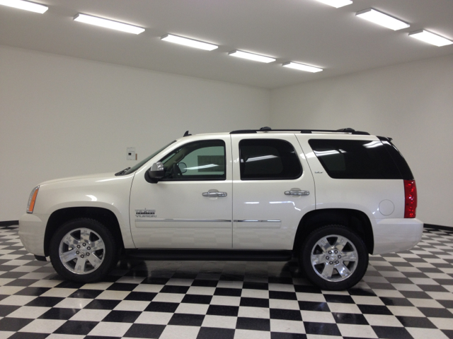 GMC Yukon 2013 photo 8