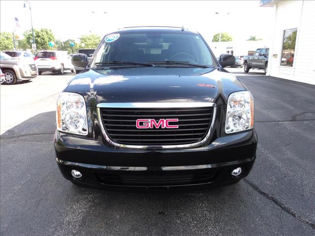 GMC Yukon 2013 photo 9