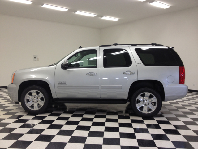 GMC Yukon 2013 photo 1