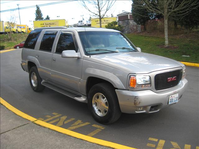 GMC Yukon Denali Wagon SE Sport Utility