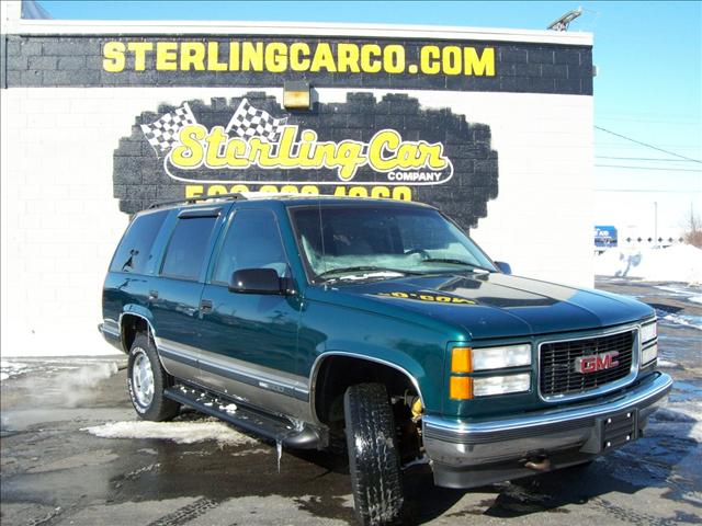 GMC Yukon Denali 1999 photo 3