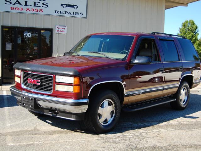 GMC Yukon Denali SLT Sport Utility