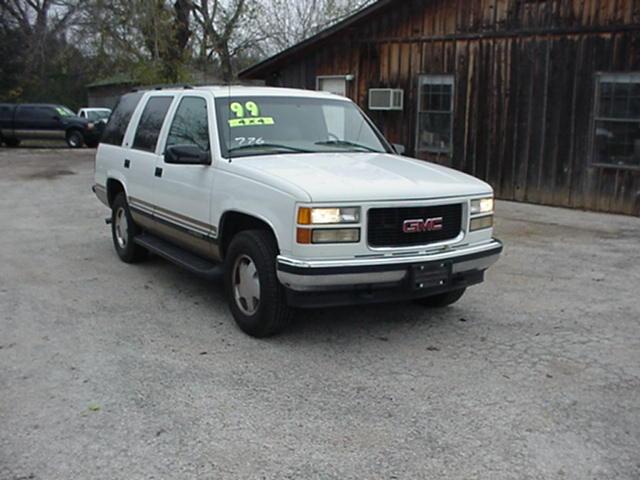 GMC Yukon Denali 1999 photo 2