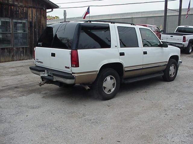 GMC Yukon Denali 1999 photo 4