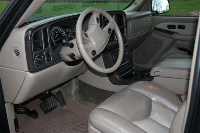 GMC Yukon Denali 2003 photo 4