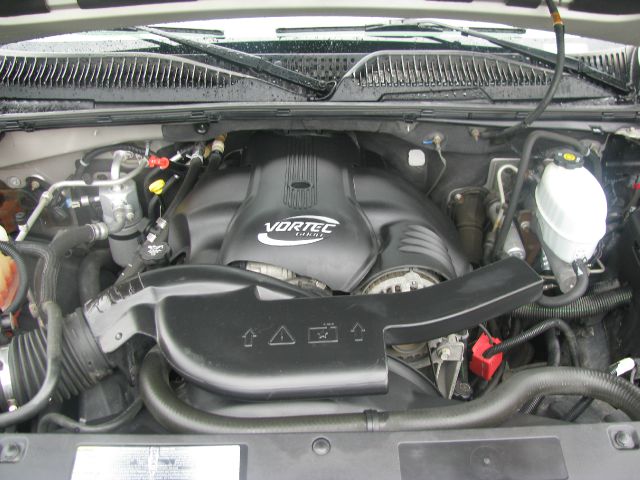 GMC Yukon Denali 2004 photo 12