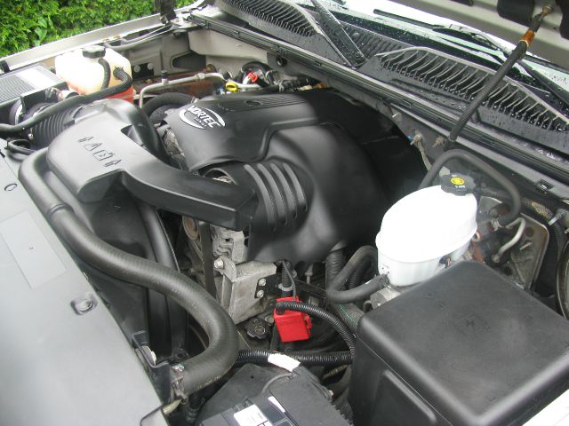 GMC Yukon Denali 2004 photo 4