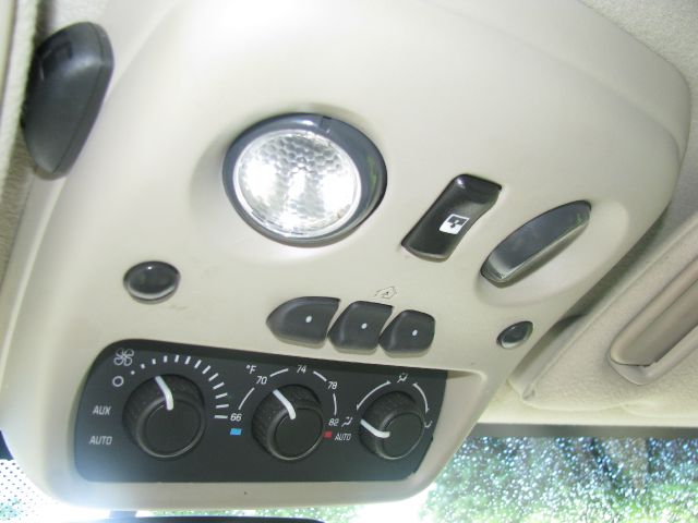 GMC Yukon Denali 2004 photo 5