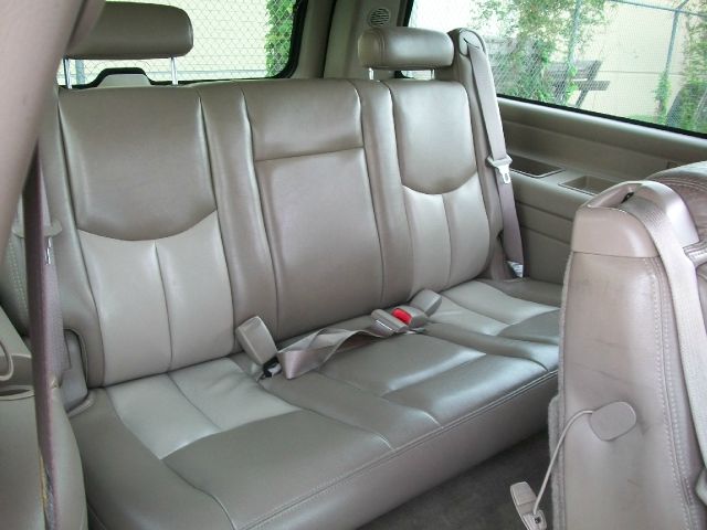 GMC Yukon Denali 2005 photo 1