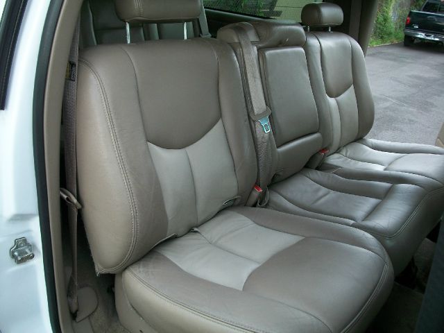 GMC Yukon Denali 2005 photo 7