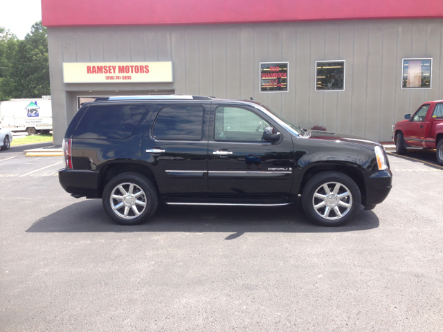 GMC Yukon Denali 2007 photo 0