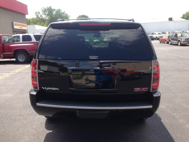 GMC Yukon Denali 2007 photo 4