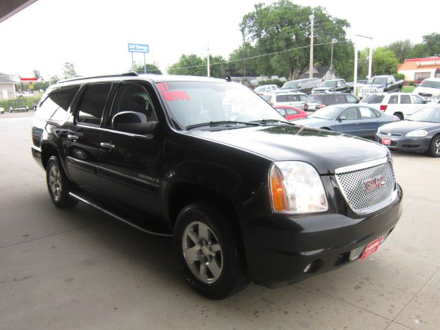 GMC Yukon Denali 2007 photo 1