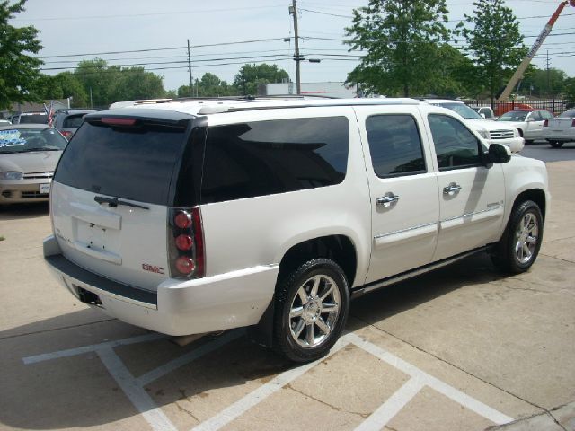 GMC Yukon Denali 2007 photo 1