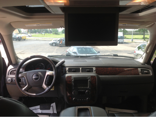 GMC Yukon Denali 2008 photo 18