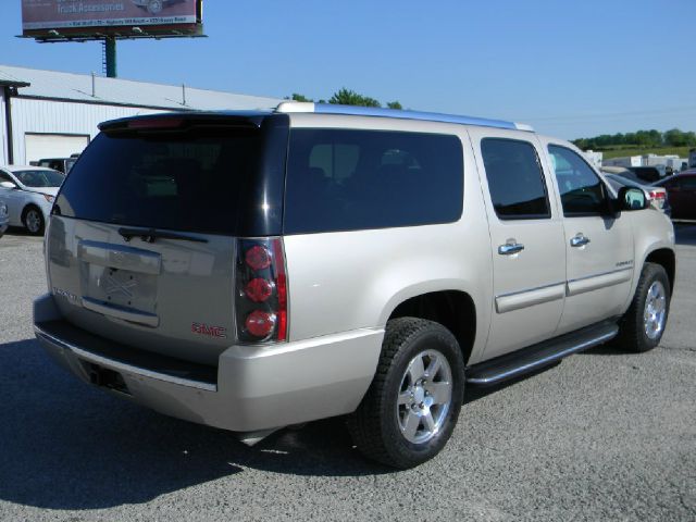 GMC Yukon Denali 2008 photo 1