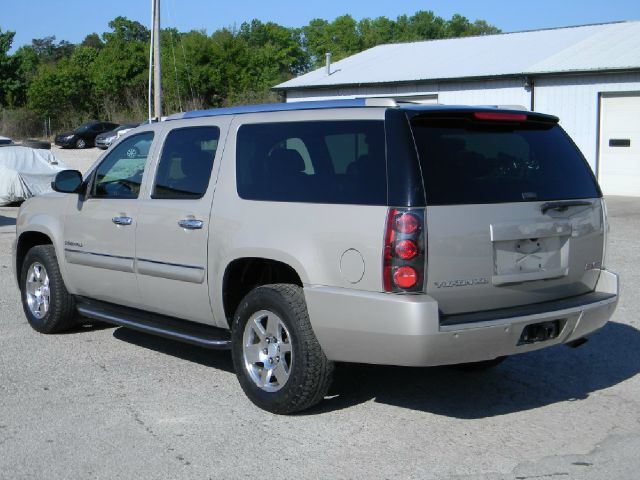 GMC Yukon Denali 2008 photo 13