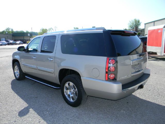 GMC Yukon Denali 2008 photo 3