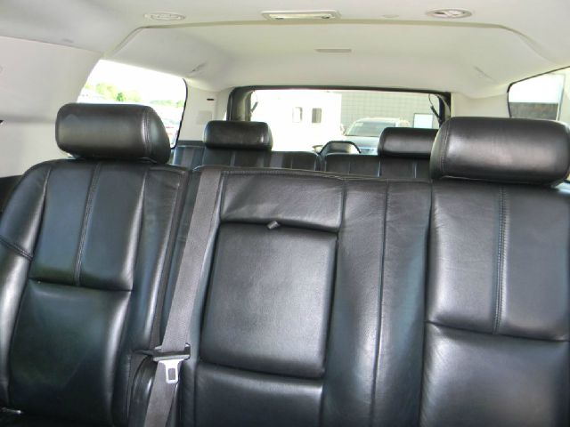 GMC Yukon Denali 2008 photo 40