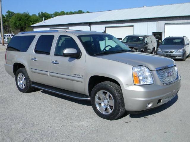 GMC Yukon Denali 2008 photo 46