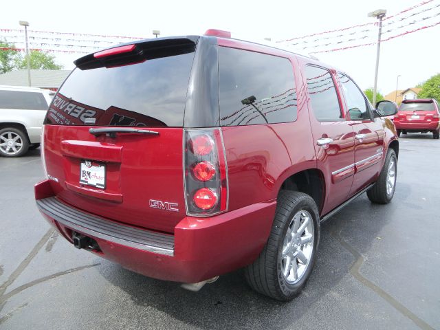 GMC Yukon Denali 2008 photo 20