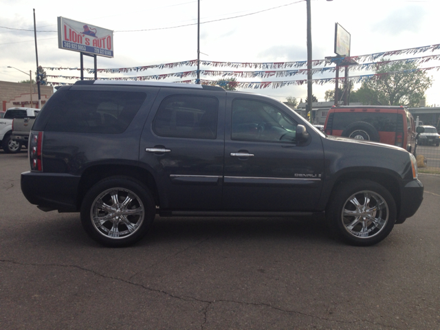 GMC Yukon Denali 2008 photo 2