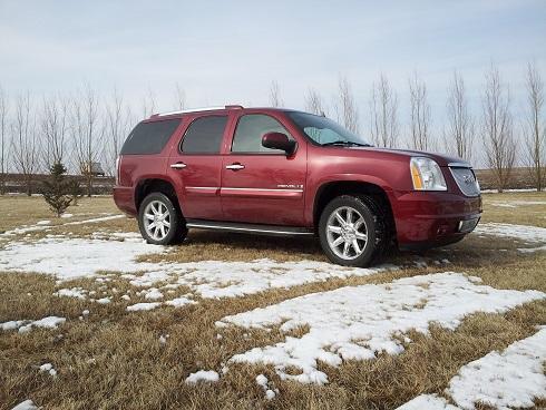 GMC Yukon Denali 2008 photo 2