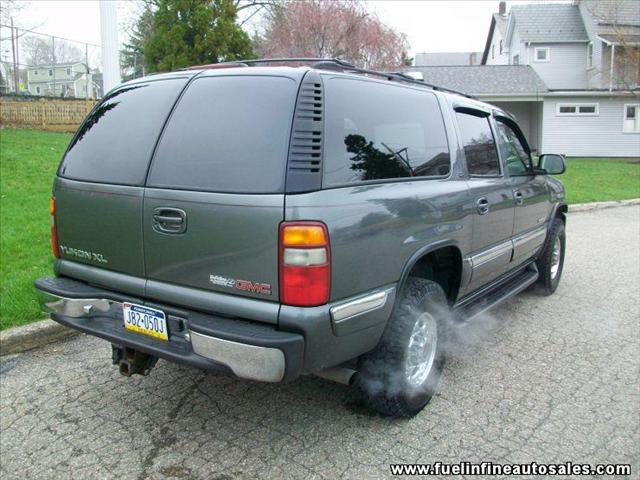 GMC Yukon XL 2000 photo 1