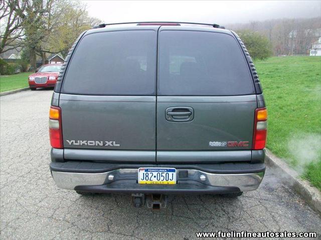 GMC Yukon XL 2000 photo 3