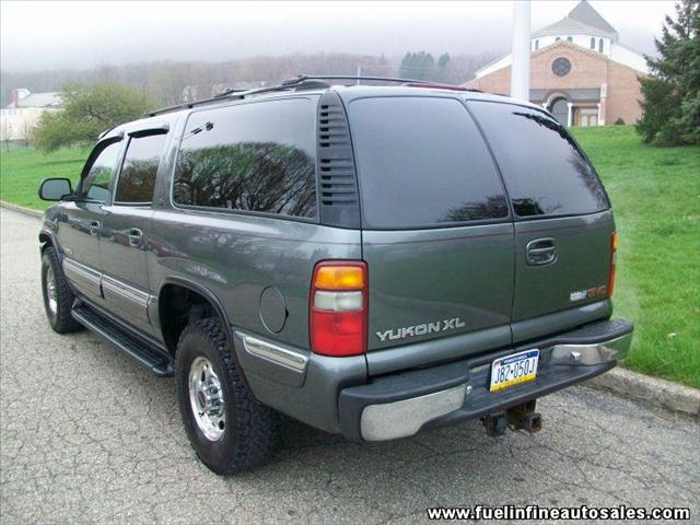 GMC Yukon XL 2000 photo 4