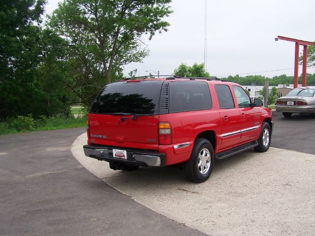 GMC Yukon XL 2000 photo 3