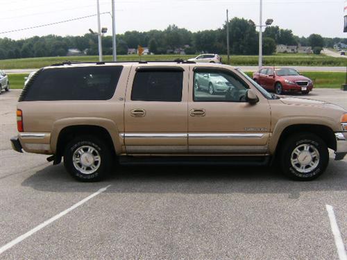 GMC Yukon XL 2000 photo 3