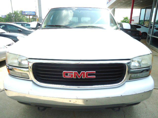 GMC Yukon XL 2000 photo 1