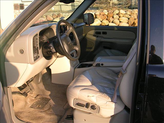 GMC Yukon XL 2000 photo 5