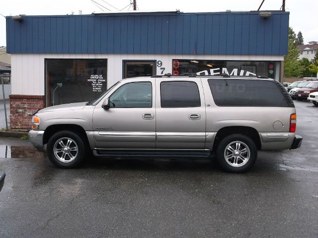 GMC Yukon XL 2000 photo 1