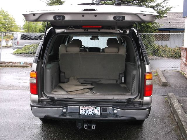 GMC Yukon XL 2000 photo 12