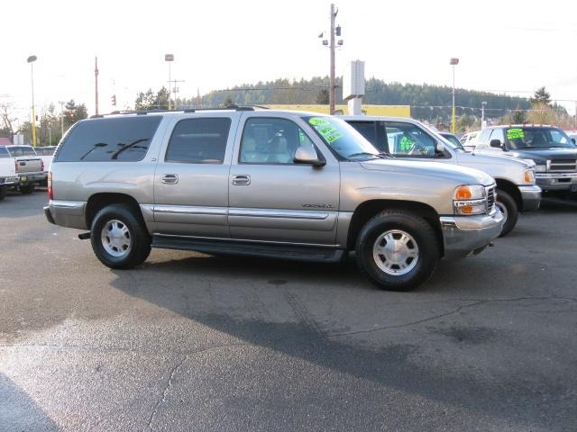 GMC Yukon XL 2000 photo 2